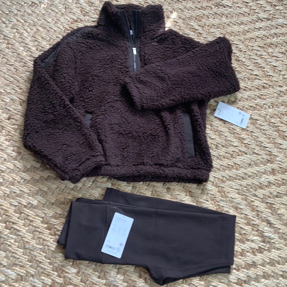 Athleta cloud fleece sweatshirt, brown . Small. NWT.